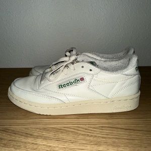 Classic cream reebok sneaker w/ red and green